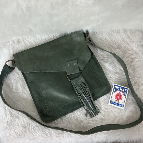 Lisa Leonard Green Leather Tassel Fringe Your Heart In Mine Crossbody Boho Bag - Picture 2 of 7